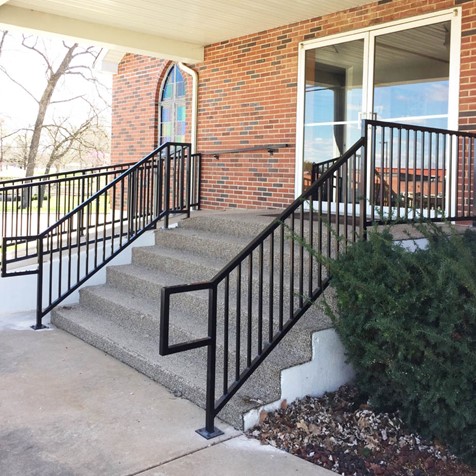 handrails pic 3.jpg