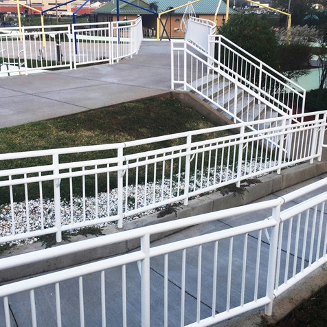 handrails pic 5.jpg